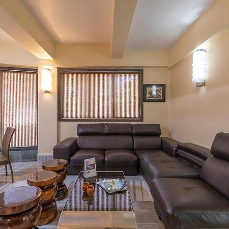 The Boulevard by Stayvista: City-Center Villa with Pool and Spa Lonavala Exterior photo