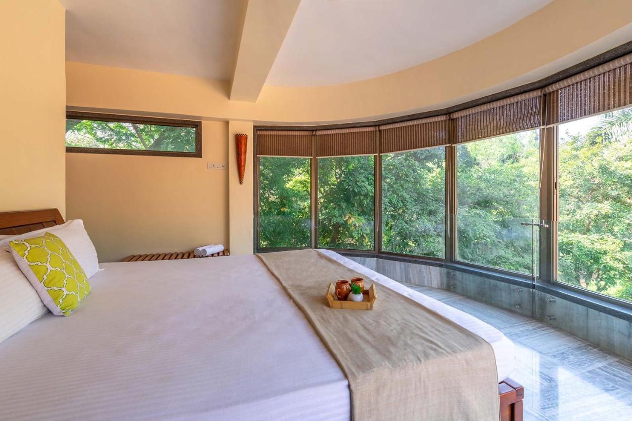 The Boulevard by Stayvista: City-Center Villa with Pool and Spa Lonavala Exterior photo